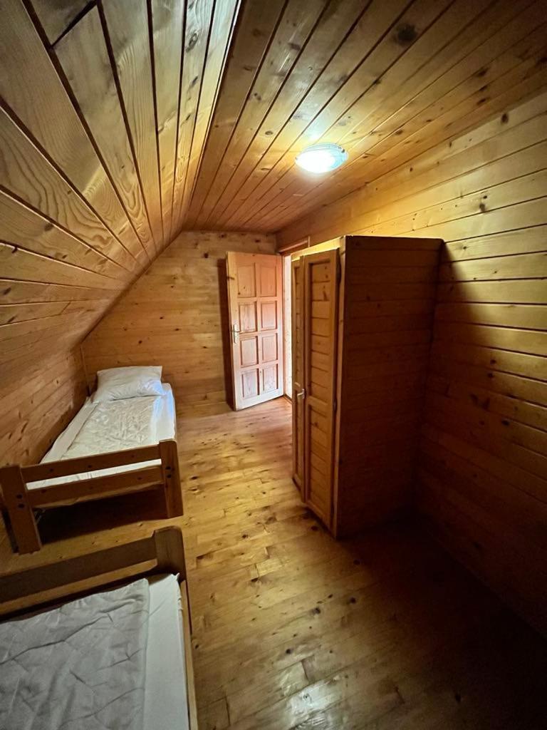 Almos Apartman Balatonfenyves Bagian luar foto